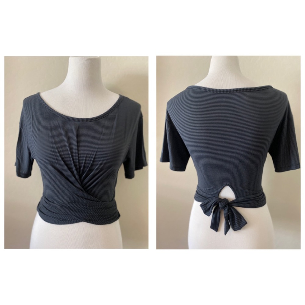 Victoria’s Secret Stripes Cropped Tie Back Top Size XS